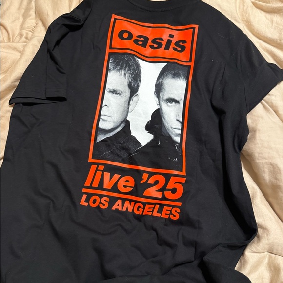 Oasis Live 25’ LA tee - Picture 1 of 3